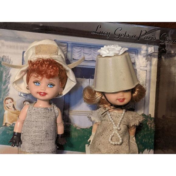🆕NWT I LOVE LUCY GET A PARIS GOWN - PINK LABEL BARBIE COLLECTOR - Picture 1 of 7